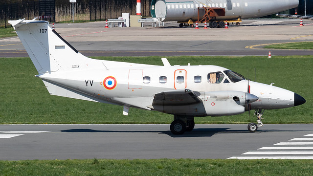 107 - EMBRAER EMB-121 Xingu AA - Armee de l'air et de l'espace - EHLE - CTM1717 - 20230404