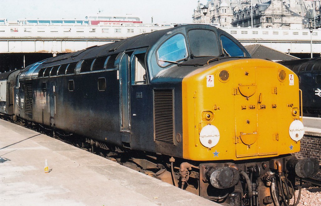 BR Class 40 40103 at Edinburgh Waverley.