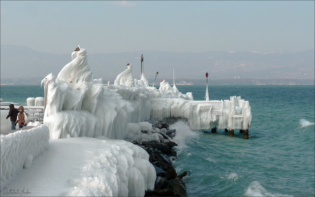 2012 grand coup de froid sur le lac Léman, Suisse
