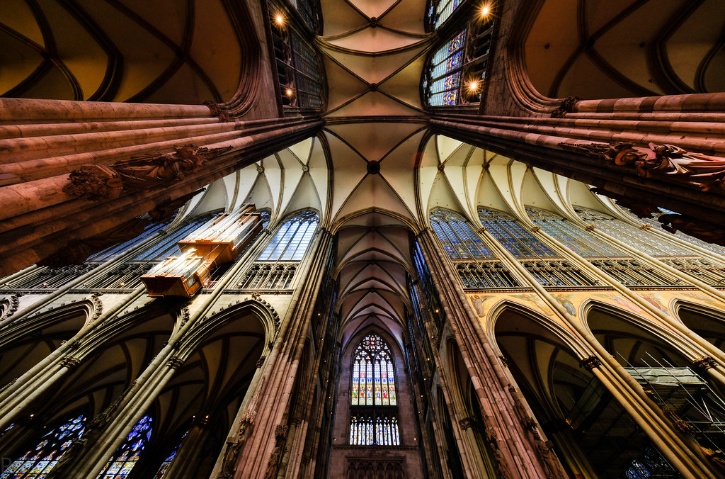 Cologne Cathedral Dom Celiing At the intersection of the transept and Aisle-1232