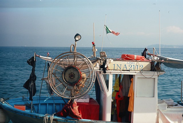 Fishing Boat, peschereccio in Kodak Ektar Color, Summicron 50, Leica M3