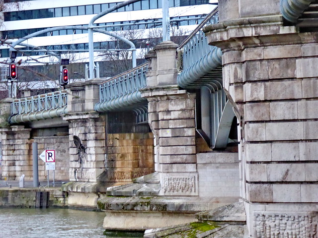 343 - Paris en décembre 2023 - le Pont Rouelle dans l'Île aux Cygnes