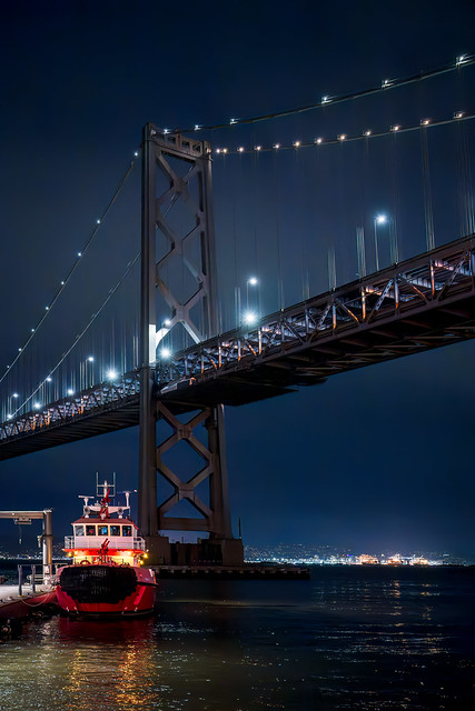 San Francisco-Bay-Bridge-and-fire-boat