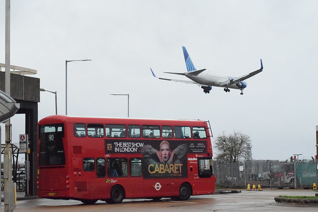 LU VWH2143 and United Airlines N657UA @ Hatton Cross bus station