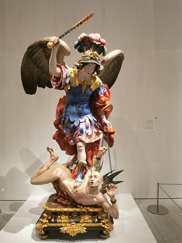 escultura Arcangel San Miguel venciendo al demonio 1692 de La Roldana Luisa Ignacia Roldán Museo Galería de las Colecciones Reales Patrimonio Nacional Madrid
