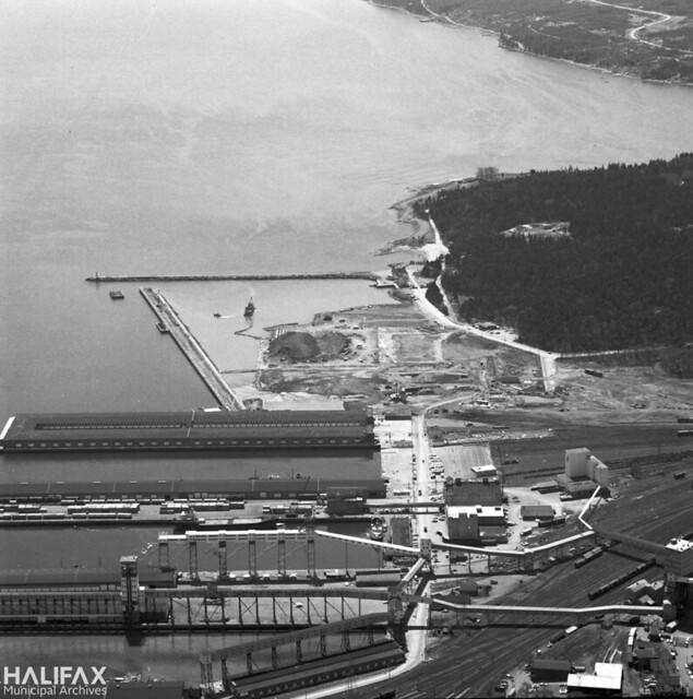 Halifax Ocean Terminals and Container Terminal, aerial photograph