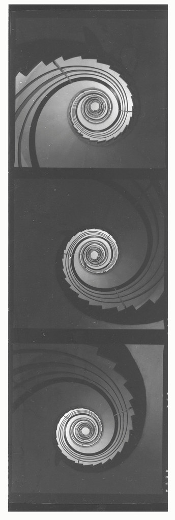 P1 - contact  08  escalier du phare de l'Armendèche juillet 2023