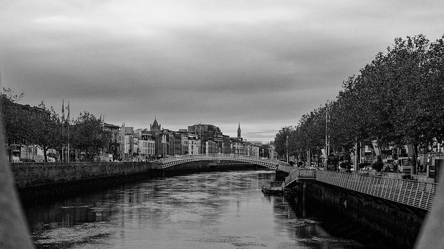 The Ha'penny Bridge - Dublin