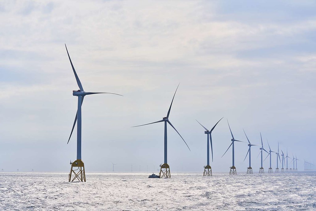 環境部2日預告新訂「風力發電離岸系統開發行為環境影響評估初審作業要點」，將離岸風力發電初審改為兩階段制。示意圖。圖片來源：沃旭能源提供
