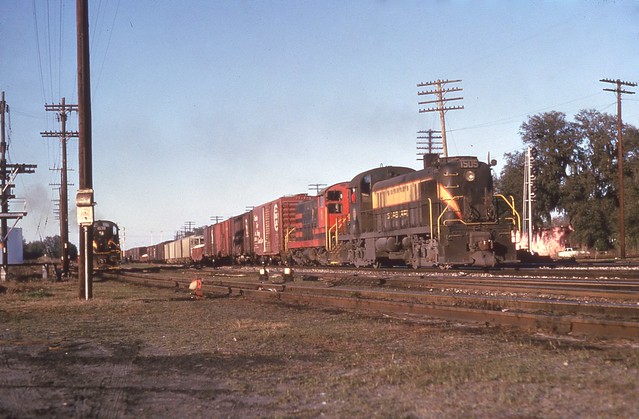 SAL Alco RS(C)-2 #1505, Alco RS-3 #1638, and an unidentified BLW S-12(?) somewhere along the SAL