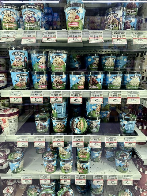 Tom & Jerry at Vons