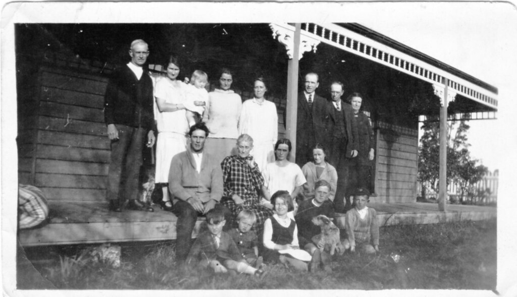Funeral 1927 Wetherill Park - Sanders family