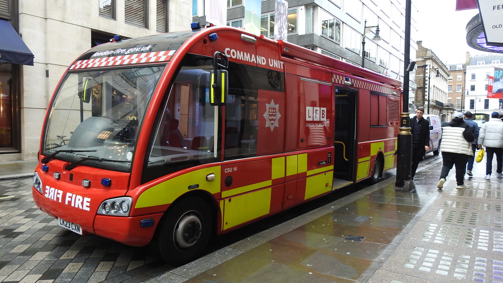 Optare Fire Engine London Fire brigade, Old Bond Street, Optare command unit,… | Flickr