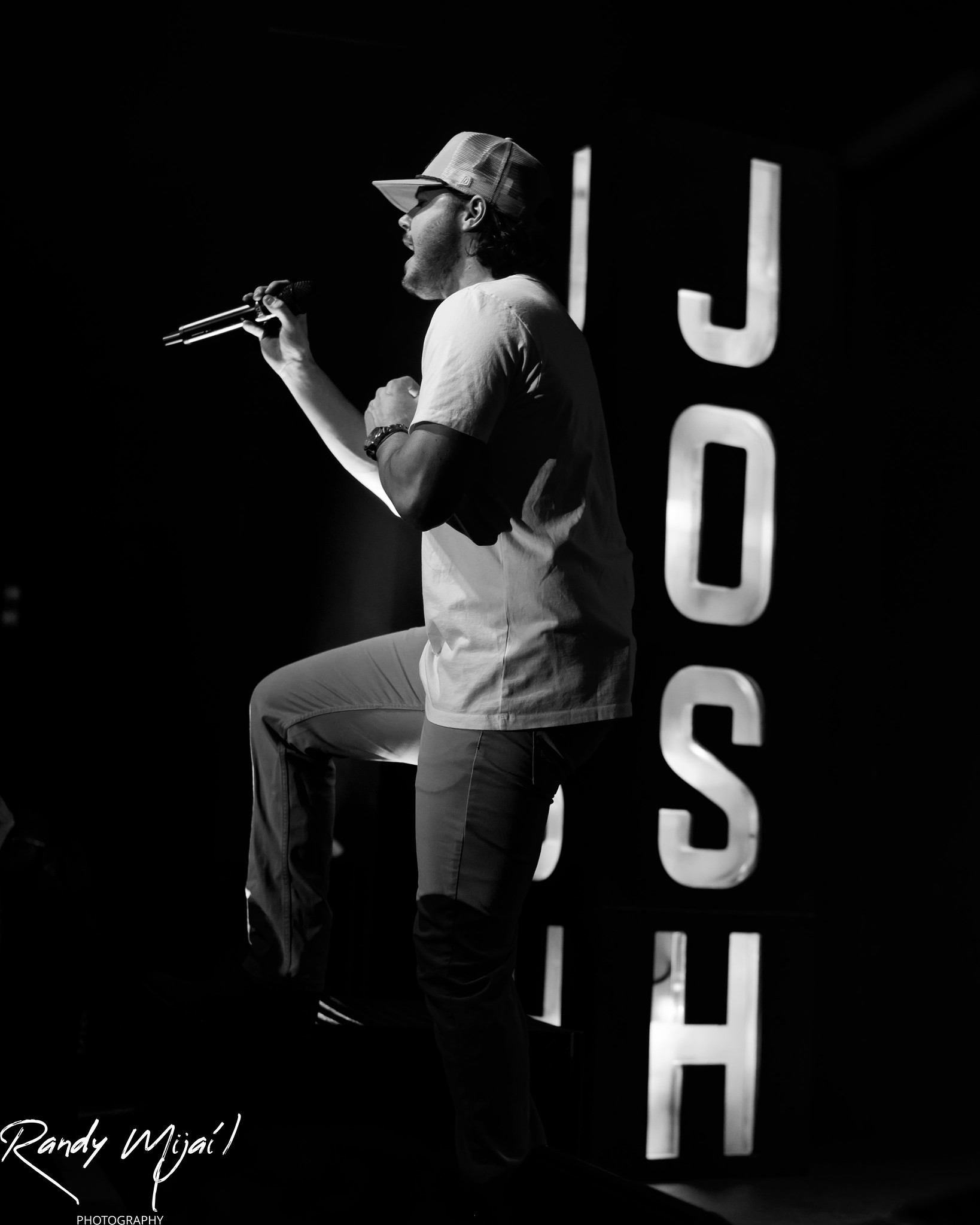 Josh Ross25