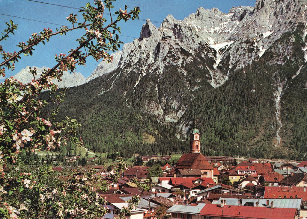 Mittenwald - Bayer Alpen - Mittenwald gegen Karwendelgebirge (2478 m)