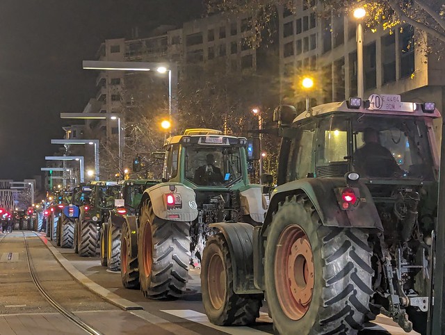 Tractores en el centro de Zaragoza