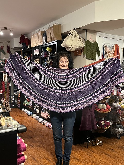 Jean (jean091) came to our Knit Night her Aurora Cabin Shawl by Stephen West for show and tell. Yarn includes Hedgehogs Fibres Sock!