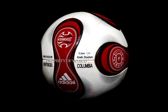 +TEAMGEIST KIRIN SOCCER CUP 2007 OFFICIAL ADIDAS MATCH USED BALL, MONTENEGRO VS COLUMBIA 03