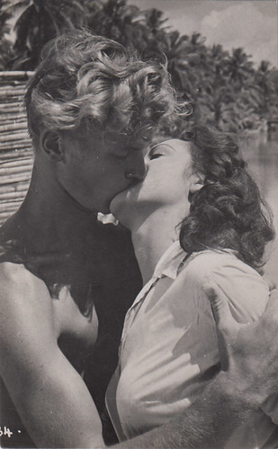 Linda Darnell and Tab Hunter in Saturday Island (1952)