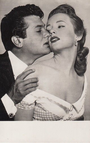 Piper Laurie and Tony Curtis in Johnny Dark (1954)