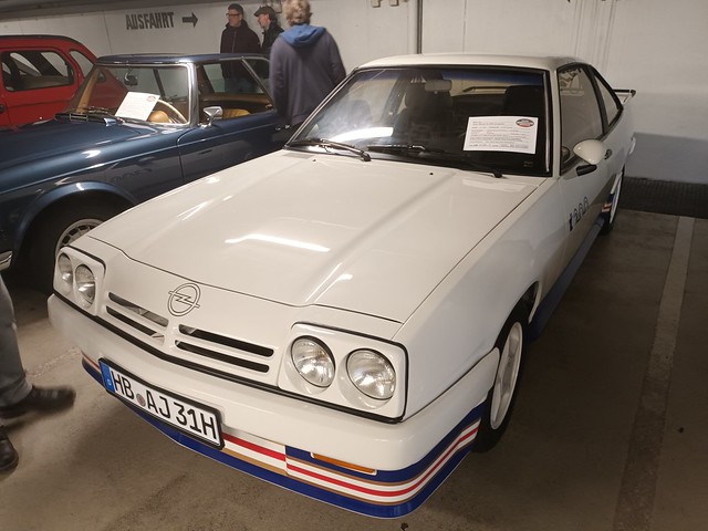 1985 Opel Manta B i 200       Bremen Classic Motorshow 03.02.2024