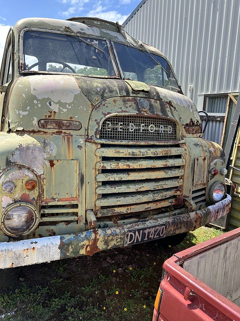 Old Bedford RL truck, Collingwood, NZ