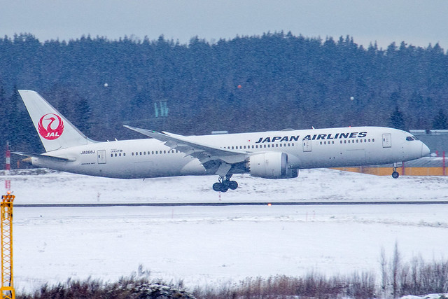 Japan Airlines - Boeing 787-9 Dreamliner JA868J @ Helsinki Vantaa
