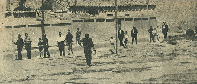 Ávila. Tapia de la tintorería Viuda de Miguel Blanco. Foto Vicente Carrera; 1964. Arh. JL P.