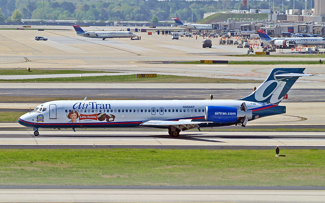N950AT   Boeing 717-2BD [55012] (AirTran Airways) Atlanta-Hartsfield~N 12/04/2010
