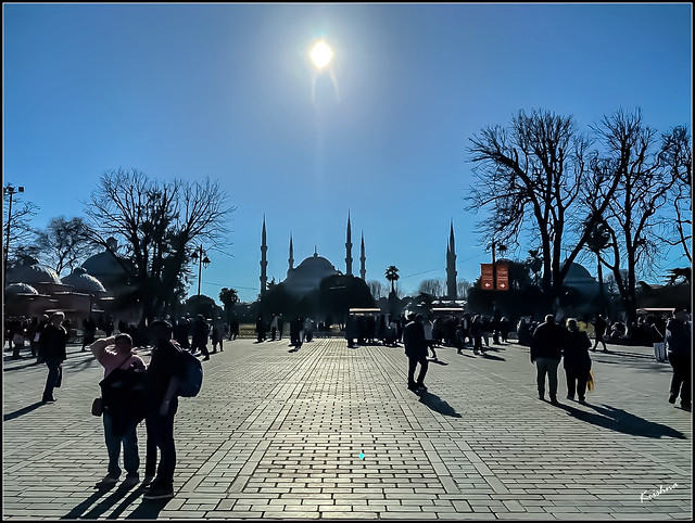 Silhouette of Blue Mosque , Istanbul