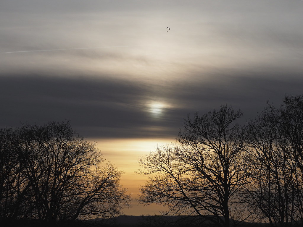 Flug in den Sonnenuntergang - Flight into the sunset