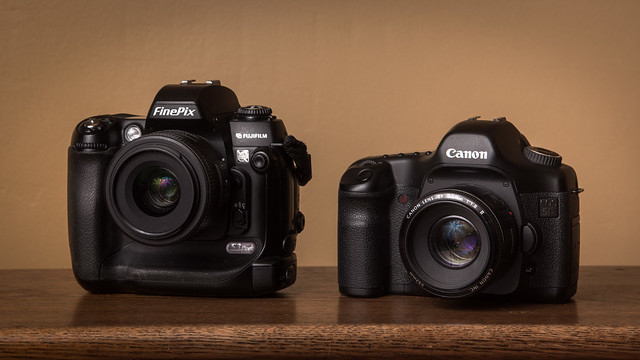Fujifilm FinePix S3 Pro (2004) / Canon EOS-5D (2005)