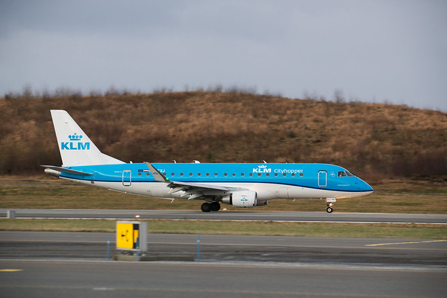KLM - PH-EXJ - ERJ 175STD