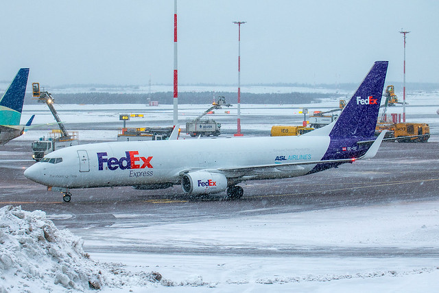 FedEx (ASL Airlines) - Boeing 737-86N(BCF) OE-IXF @ Helsinki Vantaa