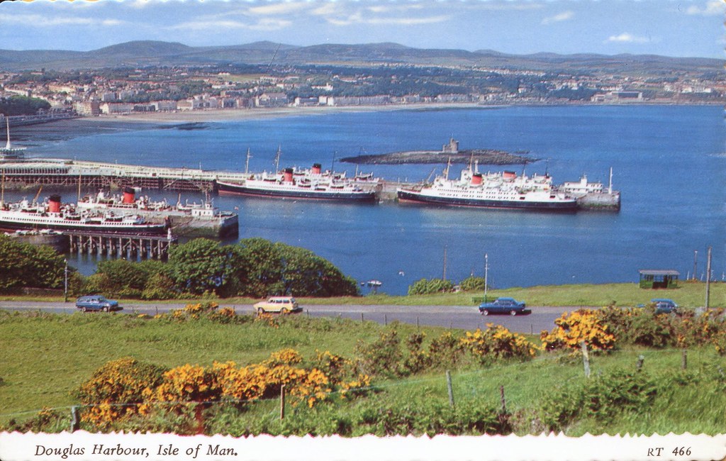 Douglas - Isle of Man - Postcard