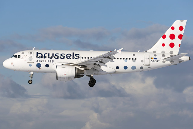 Brussels Airlines A319-111 OO-SSX