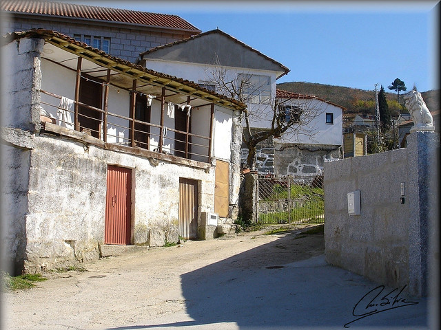 Uma casa desabitada na aldeia