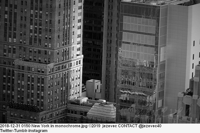 2018-12-31 0150 New York in monochrome
