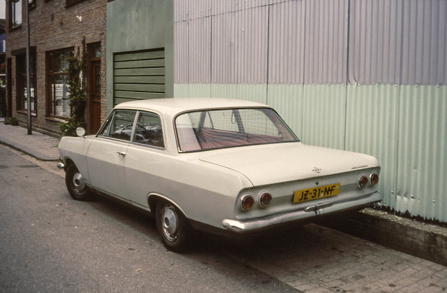 1965-1966 Opel Rekord B 2-door saloon