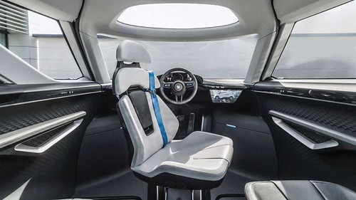 Serão os monovolumes uma tendência? A Porsche está tentada