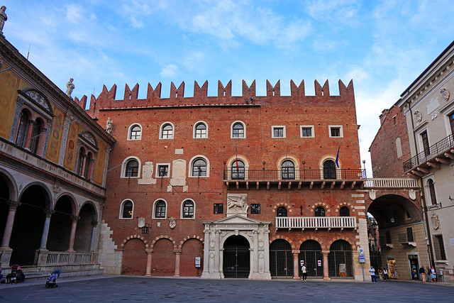 Palazzo del Podestà, Verona