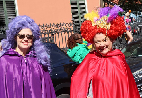Vicki and Beth Arroyo Utterback on Mardi Gras Day - February 13, 2024. Photo by Demian Ro