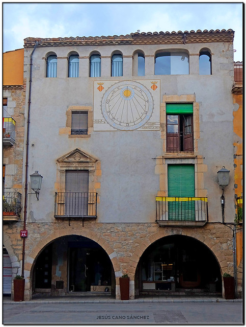 Casa del Rellotge de Sol, Torroella de Montgrí (el Baix Empordà, Catalunya)