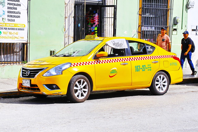 Nissan Taxi in Merida 9.1.2024 0252