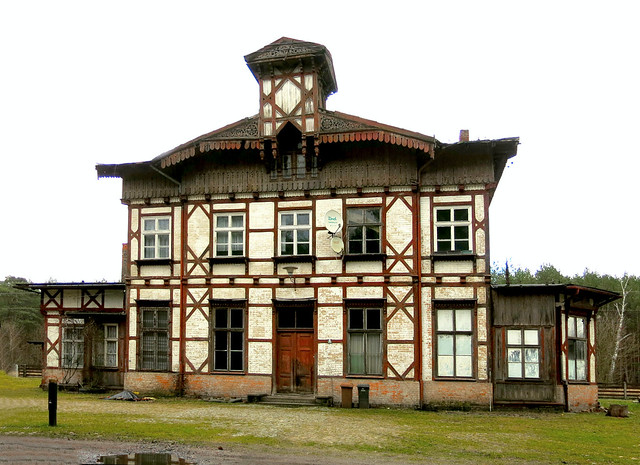 stacja Drzewce-Kolonia