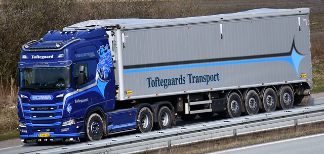 DK-Scania NG R 500-Toftegaards Transport Hjørring-DK CJ 44 734-Vendsyssel Expressen-Attitude makes the difference