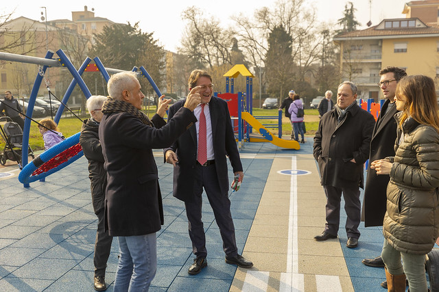 Nuovo parco Inclusivo colorato a Modena