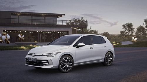 Volkswagen lança Golf Edition 50 que celebra meio século de vida do modelo