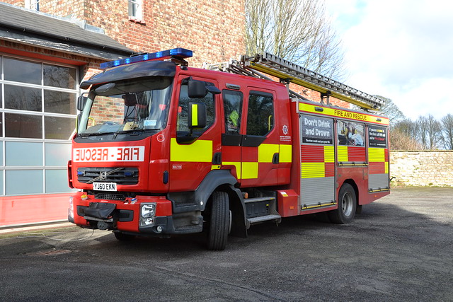 North Yorkshire Fire & Rescue - Volvo FL - JDC - YJ60 EKN - WrL