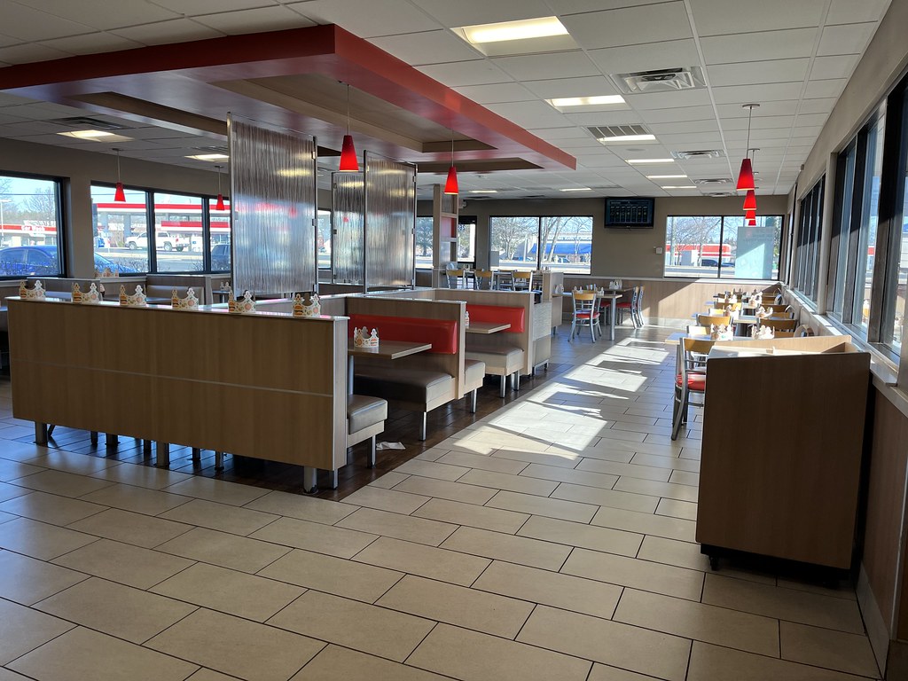 Burger King interior - a photo on Flickriver